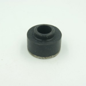 Natural rubber bushing for truck suspension system