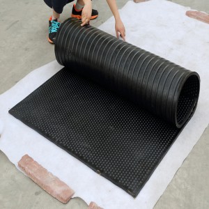 ECO-friendly no odor rubber mattress rubber mat with drainage hole for Kitchen